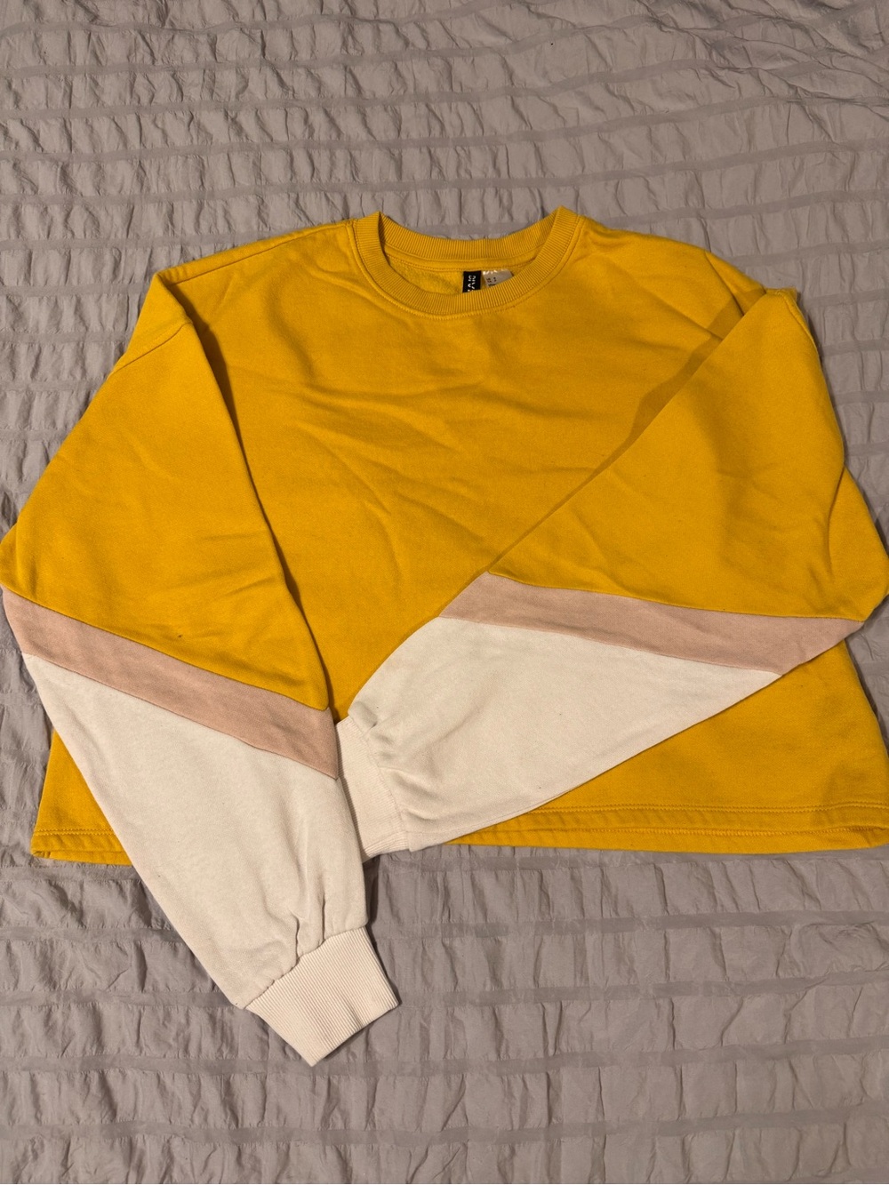 H&M Yellow Colorblock Crewneck with Cream and Tan Sleeves